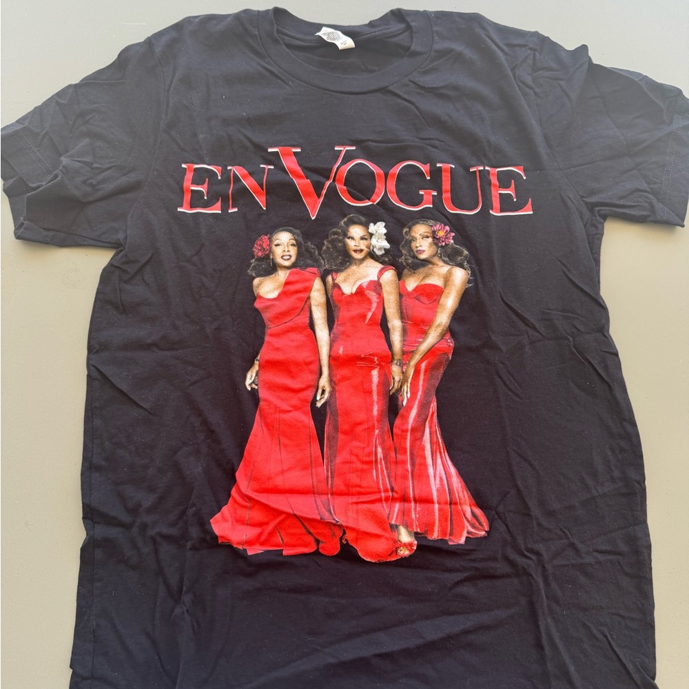 En Vogue Concert Black Tee